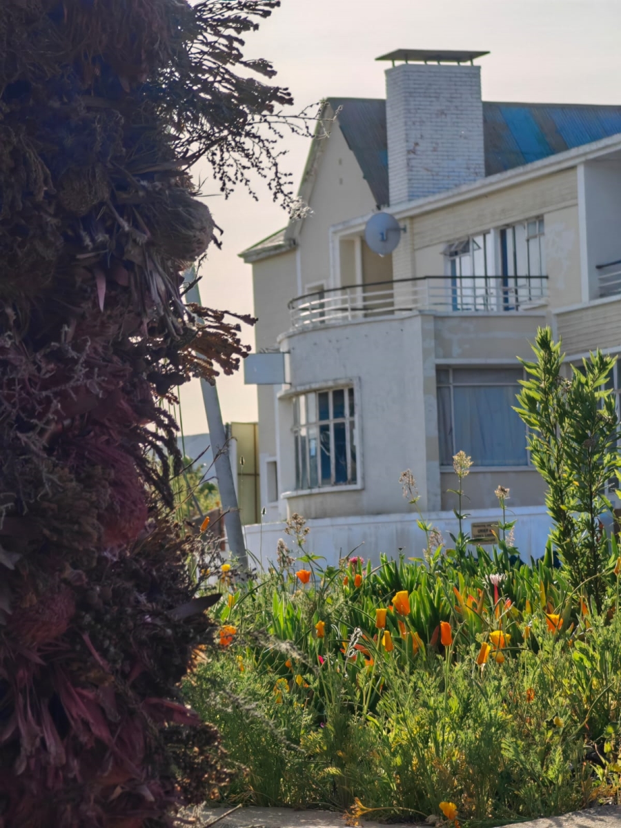 13 Bedroom Property for Sale in Uniondale Western Cape